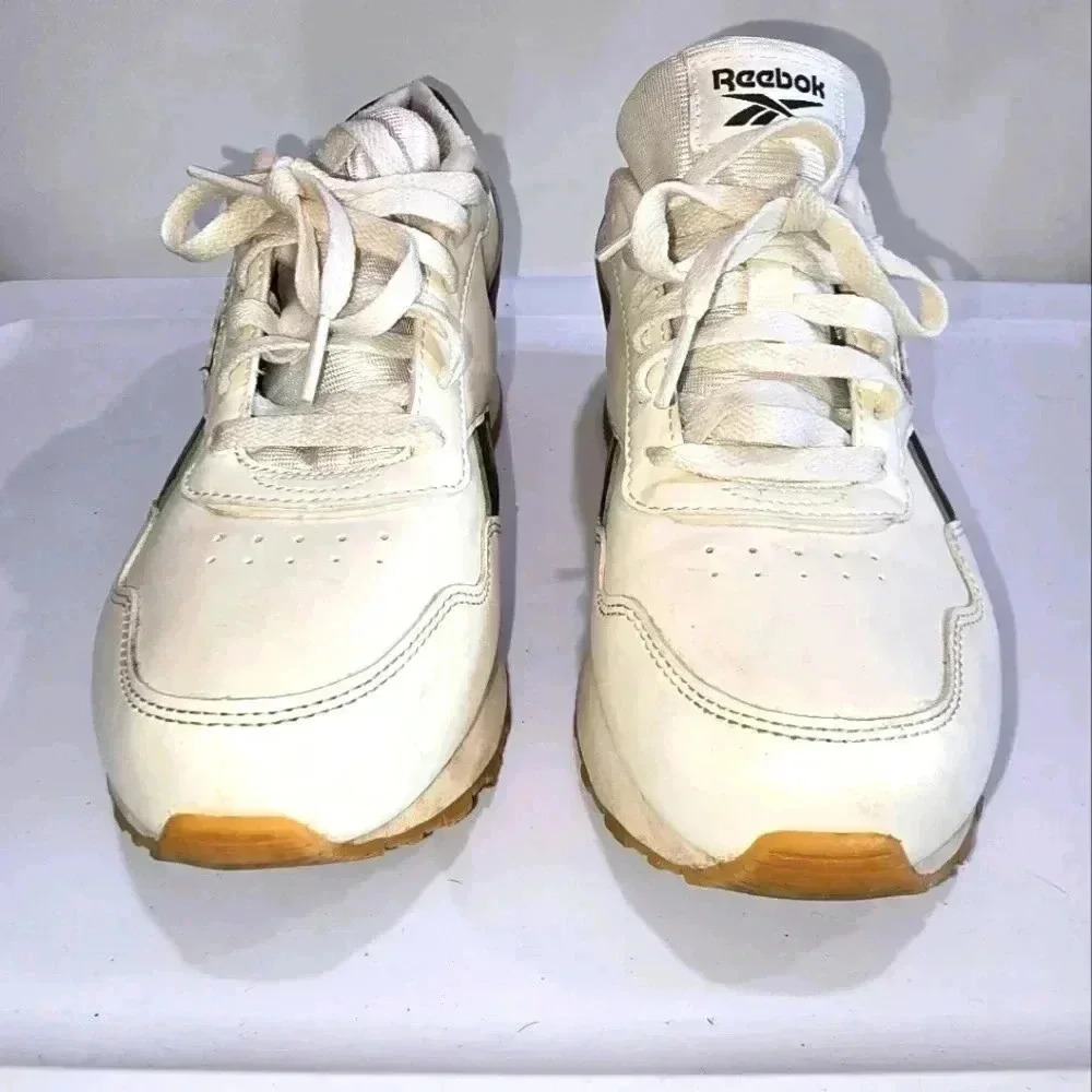 Reebok, Memory Tech, comfort foot bed by Ortho Light- Size 8